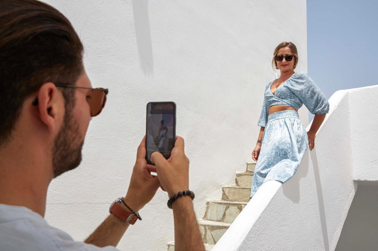 Mr And Mrs White Oia - Santorini Otel Dış mekan fotoğraf