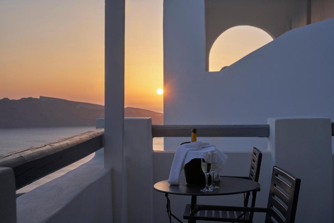 Mr And Mrs White Oia - Santorini Otel Dış mekan fotoğraf